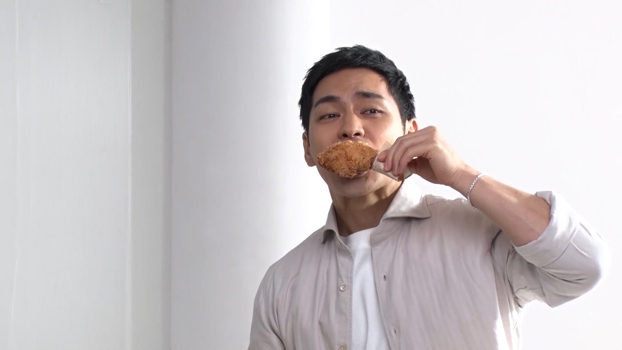 柳楽優弥、チキン片手に豪快リアクション!料理ブーム告白「スーパーに行くのも楽しい」