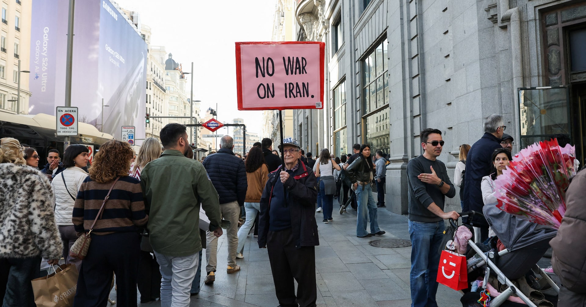 イラン、スペインは「国際法順守」 ホルムズ海峡巡る要請応じる姿勢表明 | ロイター