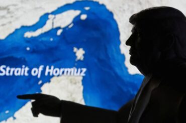 午前のドルは159円半ばへ小幅安、手控えムード　イラン巡る解決に懐疑的見方も | ロイター