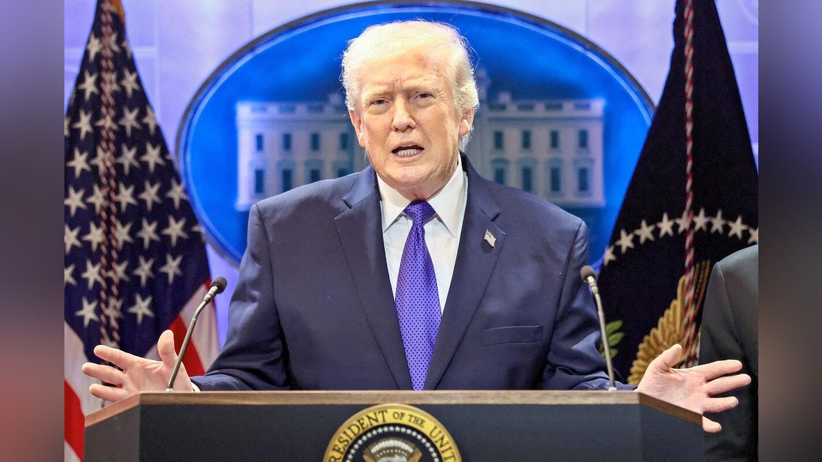トランプ氏、イラン新指導部と「協議することに同意した」…革命防衛隊など投降に応じなければ「確実な死に直面する」 – 読売新聞オンライン トランプ氏、イラン新指導部と「協議することに同意した」…革命防衛隊など投降に応じなければ「確実な死に直面する」 - 読売新聞オンライン