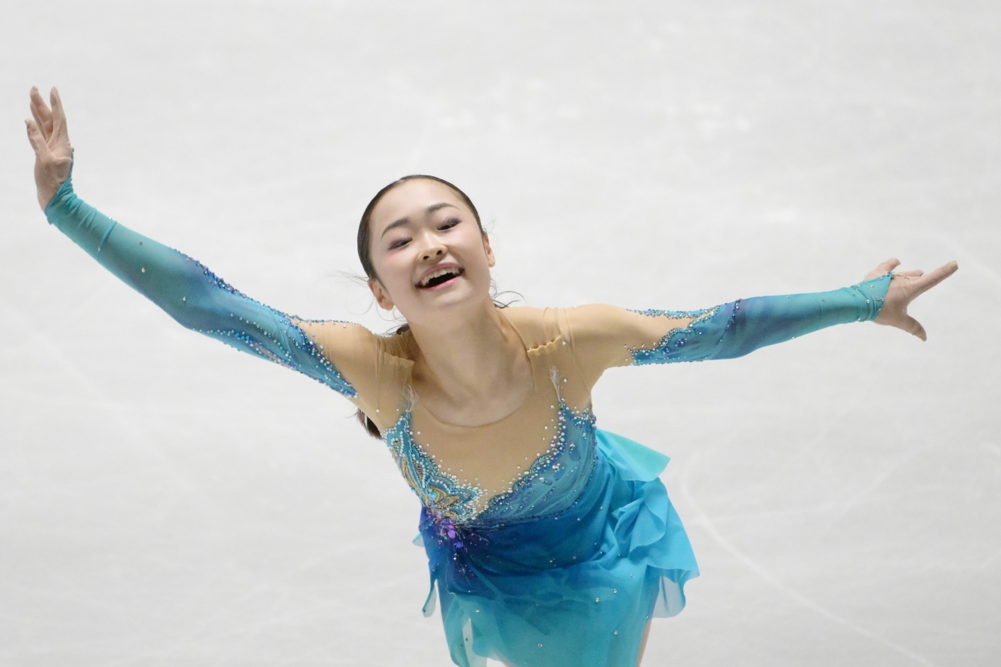 島田麻央、前人未到の世界ジュニア選手権4連覇!! 4回転回避も3A成功 初出場の岡万佑子は銅、日本女子ダブル表彰台 – Yahoo!ニュース 島田麻央、前人未到の世界ジュニア選手権4連覇!! 4回転回避も3A成功 初出場の岡万佑子は銅、日本女子ダブル表彰台 - Yahoo!ニュース