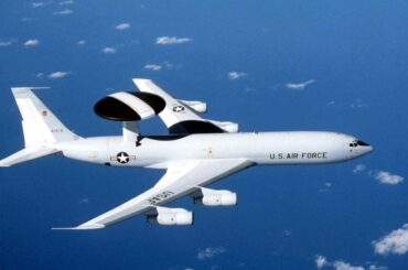 米軍の早期警戒管制機「E-3セントリー」をイランが破壊。レーダー崩落の写真をAFP通信が検証。「基地内部かその周辺で撮影されたものとみられる」 - Yahoo!ニュース