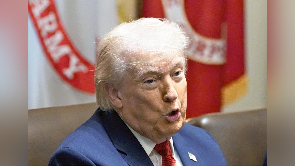 米軍地上作戦「ペルシャ湾のサメの格好の餌に」とイラン軍報道官…トランプ氏は「世界で最もウソつき」とも – 読売新聞オンライン 米軍地上作戦「ペルシャ湾のサメの格好の餌に」とイラン軍報道官…トランプ氏は「世界で最もウソつき」とも - 読売新聞オンライン