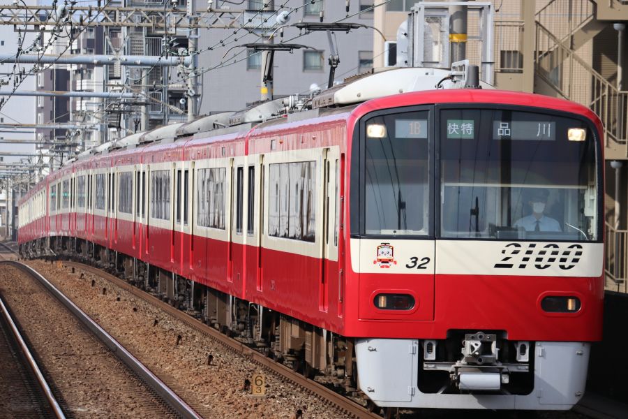 「すぐ行先が変わる」「急行表示のまま各駅…」 ダイヤ乱れ時「突然の運行変更」体験談集まる 振り回されるけど「ありがたい」の声も(1/2 ページ) | 乗りものニュース