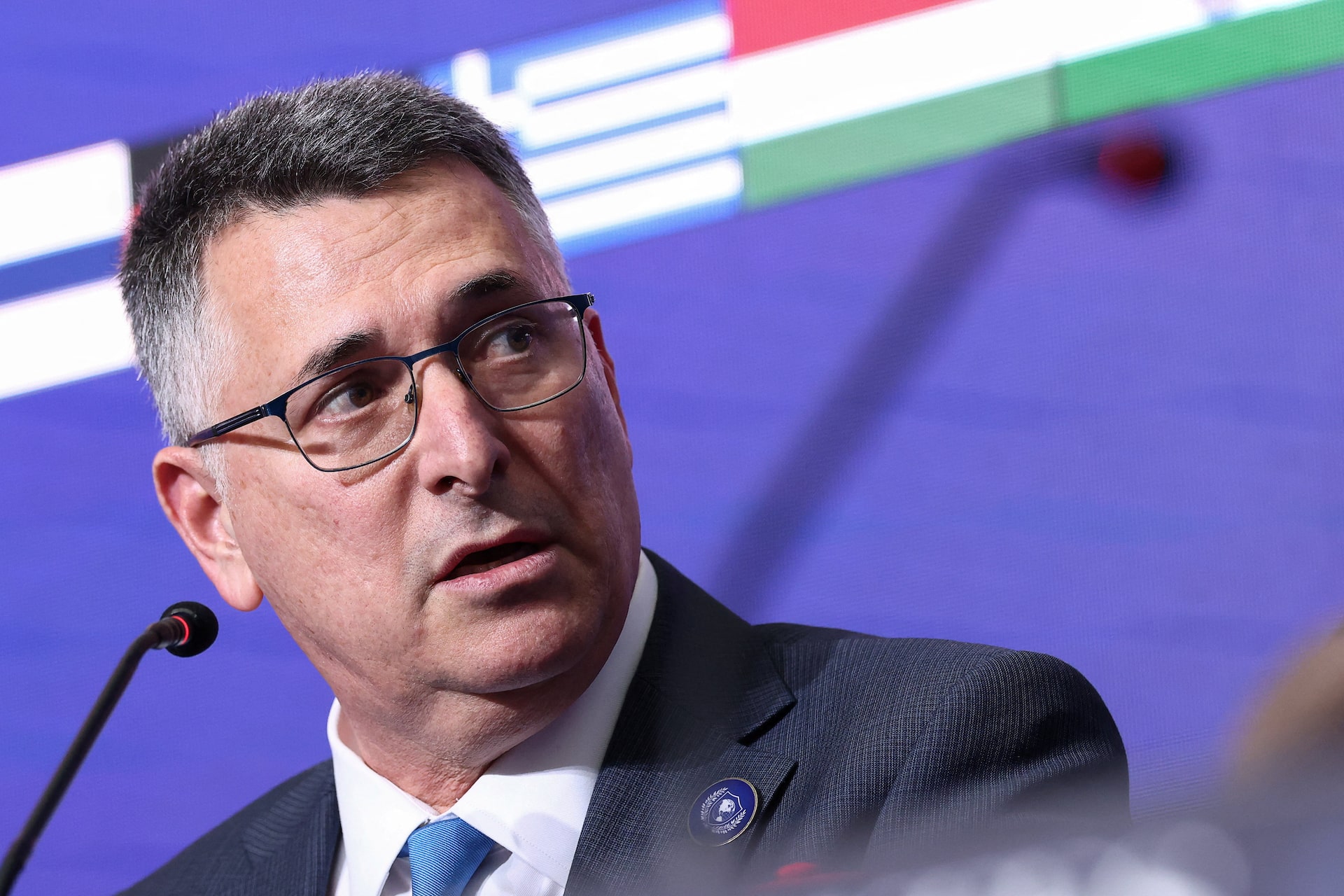 イスラエル外相、迎撃ミサイル不足を否定