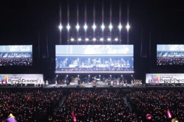 「BanG Dream!」10周年ライブに総勢10バンド50人のキャスト集結 - ナタリー