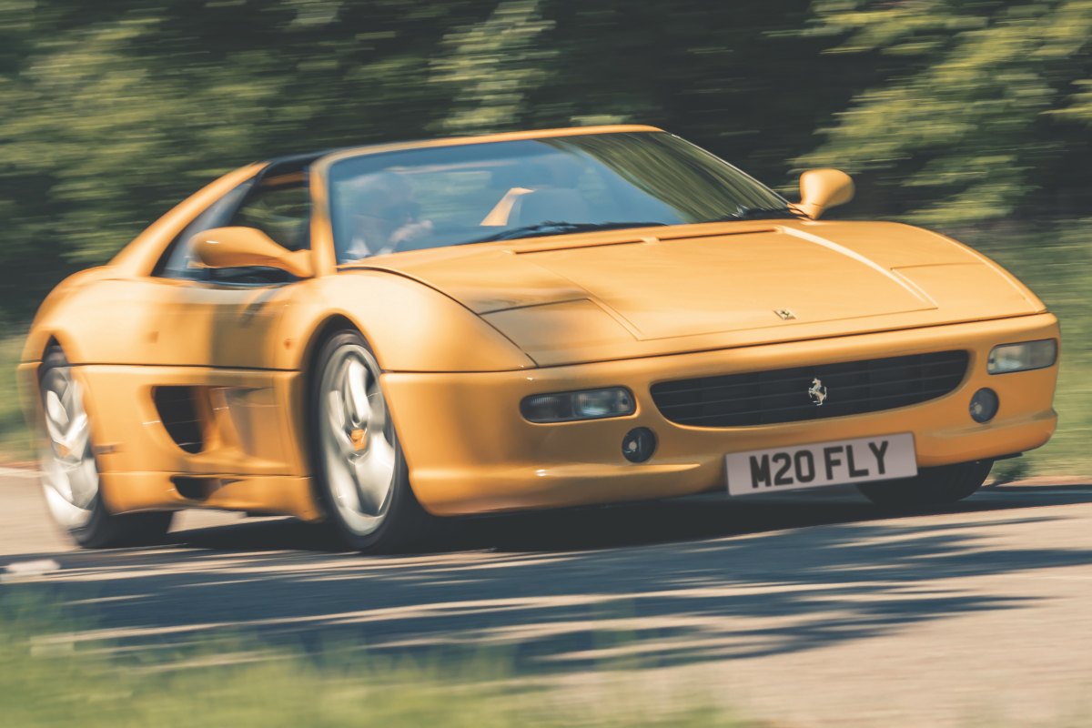 フェラーリF355 GTS（1994～1999年／英国仕様）