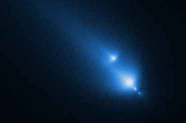 彗星が分裂する“瞬間”を、ハッブル宇宙望遠鏡が偶然捉えた | WIRED.jp