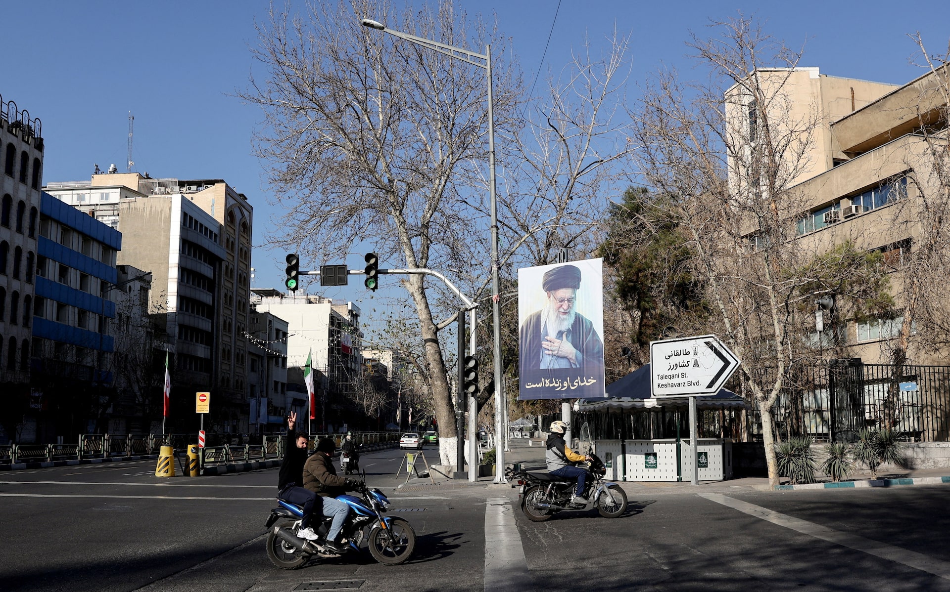 マクロスコープ：イラン情勢、「6月停戦説」の背景を読む　重要な政治日程重なる