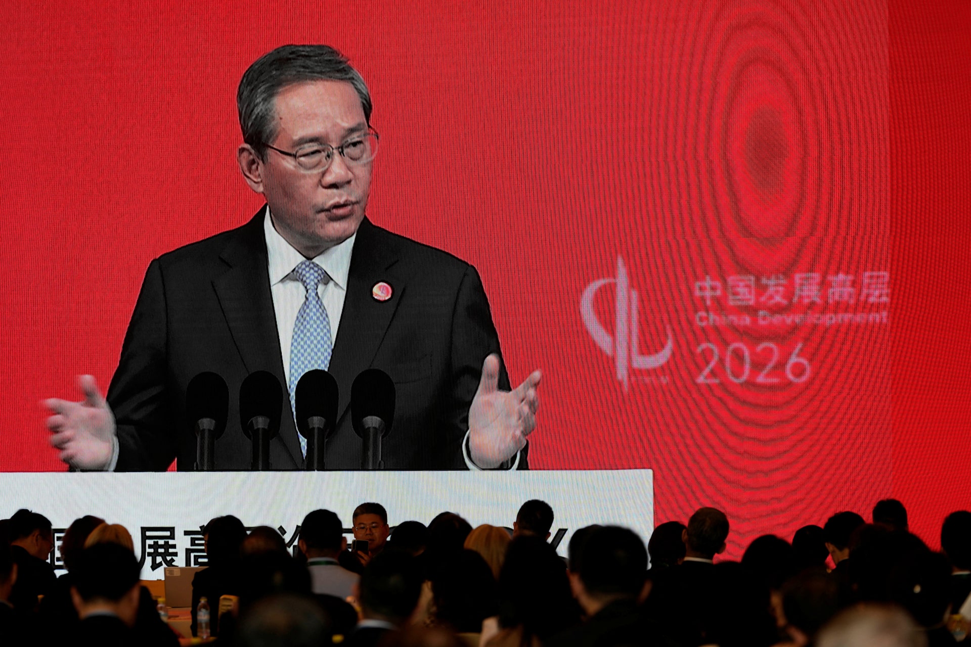 中国首相、フォーラムで一段の経済開放約束 日本企業の出席者なし