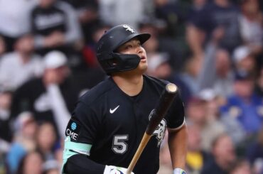 【MLB】ホワイトソックス・村上宗隆、日本選手初のデビューから3戦連発！　右翼手のグラブに当たるも柵越え　右手突き上げる - sanspo.com
