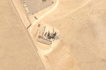 イラン、ヨルダンとUAEのTHAADレーダーシステムを攻撃 衛星画像で明らかに - CNN