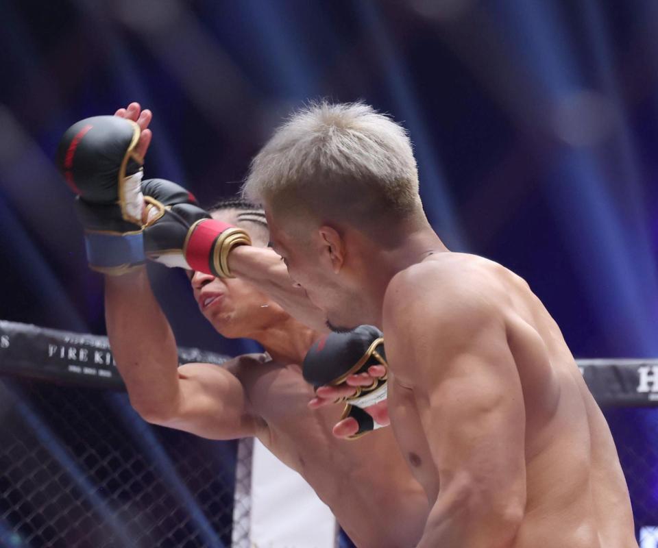 会場騒然 BD“帰ってきたカリスマ”が衝撃の7秒KO負け 沖縄喧嘩自慢にボコボコに・・・かつて瓜田純士に勝利、現在は格闘家として活動し2年半ぶり参戦もまさか – デイリースポーツ 会場騒然 BD“帰ってきたカリスマ”が衝撃の7秒KO負け 沖縄喧嘩自慢にボコボコに・・・かつて瓜田純士に勝利、現在は格闘家として活動し2年半ぶり参戦もまさか - デイリースポーツ