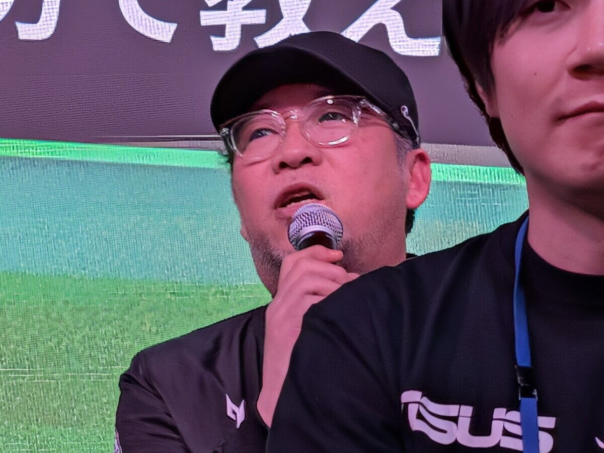 ASUSの後ろにいらっしゃるのがAcerの谷康司氏