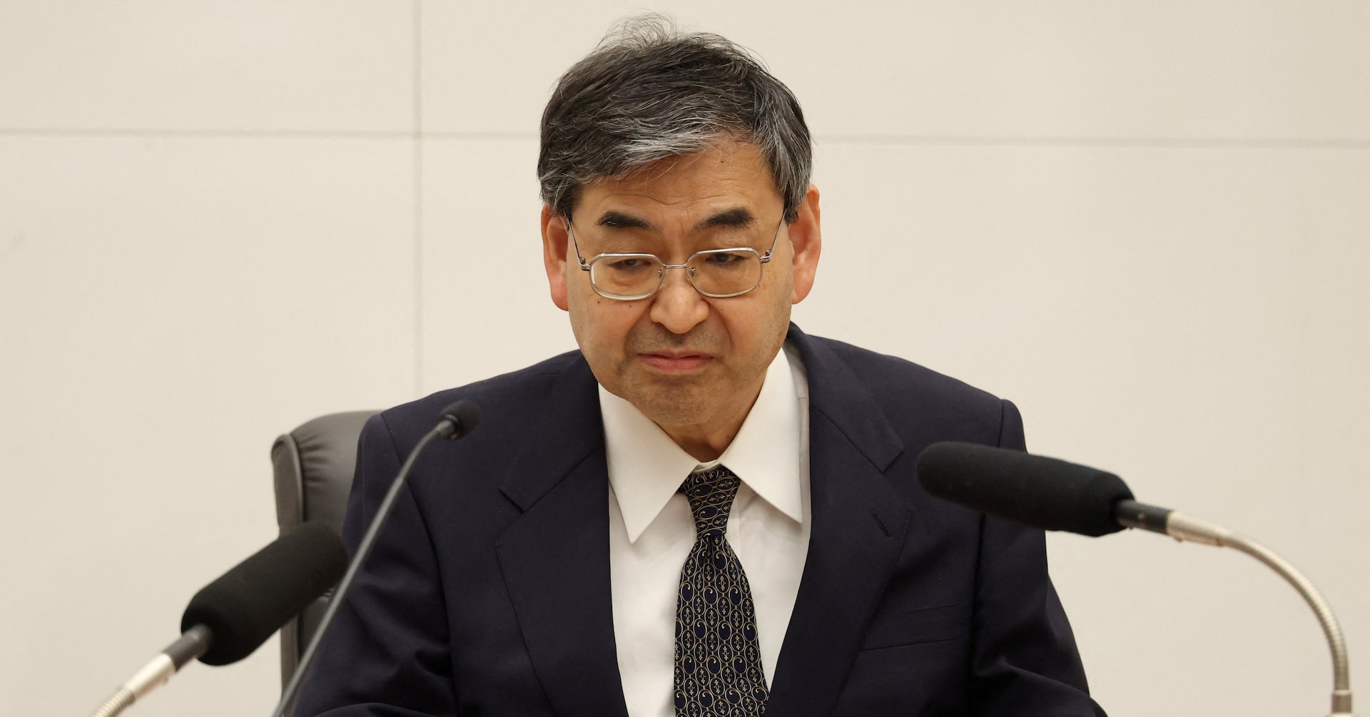 アベノミクスは「かなりの成果」、利上げ方針の論評は避ける＝浅田日銀委員 | ロイター