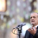 イラン大統領、米国民宛て書簡「一般市民に敵意なし」　脅威視は事実と矛盾 | ロイター