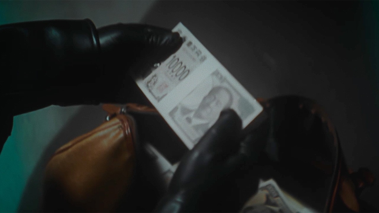 鈴鹿央士主演 “弱小YouTuber”が1億円争奪戦に巻き込まれる! 映画「藁にもすがる獣たち」超特報映像