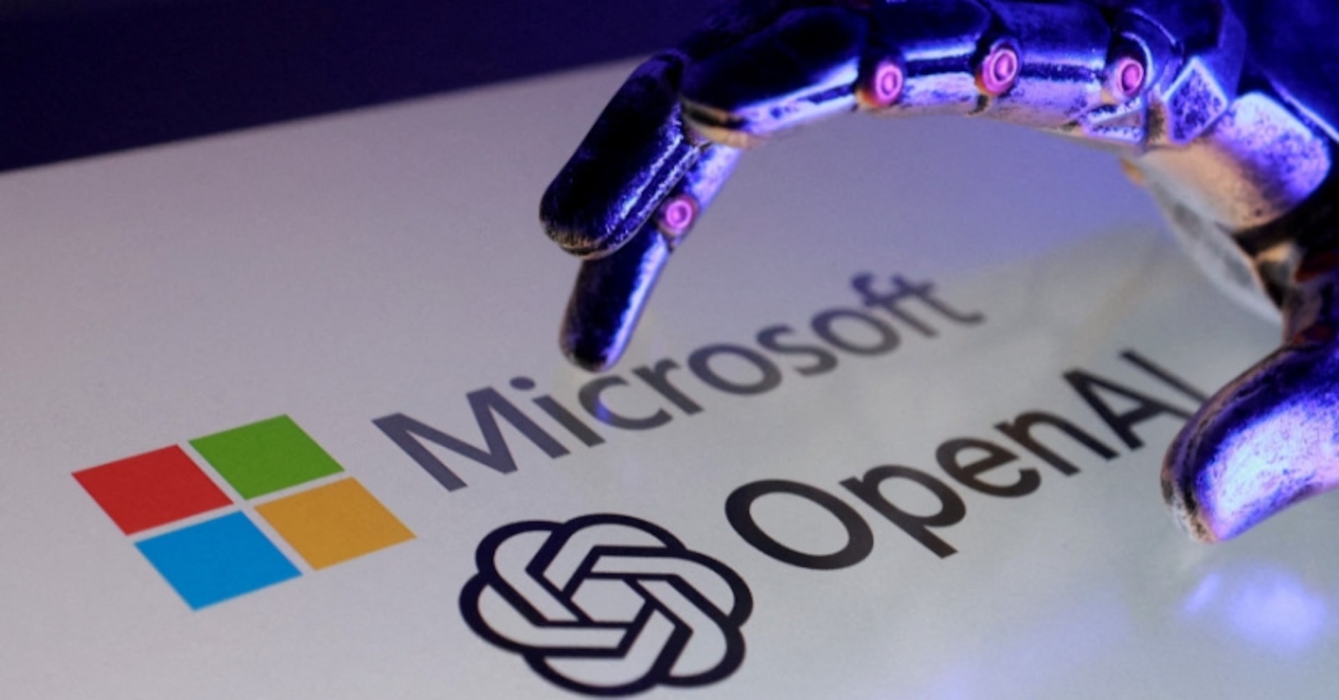 マイクロソフト、コパイロットに複数AIモデル連携の新機能 | ロイター マイクロソフト、コパイロットに複数AIモデル連携の新機能 | ロイター