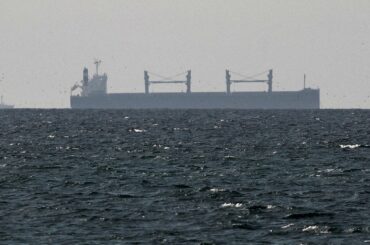 アングル：イランはホルムズ海峡封鎖解除せずと米情報機関　威力は「核兵器以上」 | ロイター
