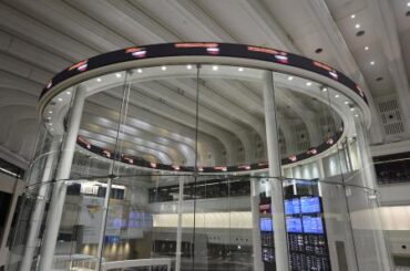 東証、午前終値５万３３２３円 米イラン停戦協議の進展期待で | 全国のニュース | 福井新聞ONLINE