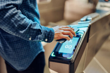 IBM Safer Payments、エージェント型AI対応の不正アクセス検知を導入