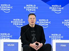テック業界の大富豪たちが宇宙データセンターの建設を計画しているが、その採算は瞬く間に崩壊しかねない | Business Insider Japan