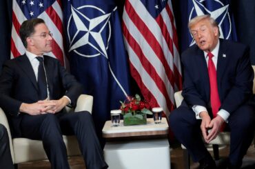 トランプ氏、ＮＡＴＯに不満表明　ホルムズ海峡開放後に支援打診 | ロイター