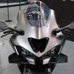 大型ウイングレット標準装備で248.6万円!! 2026年夏頃発売予定!! カワサキ「Ninja ZX-10R」実車展示に絶えない人だかり – バイクのニュース