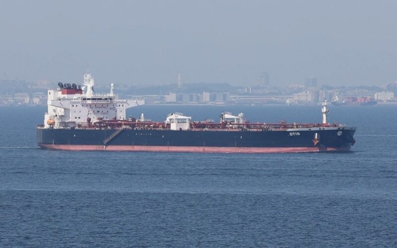 【動画】代替調達の米原油、日本到着　イラン攻撃後初、まず９１万バレル | nippon.com