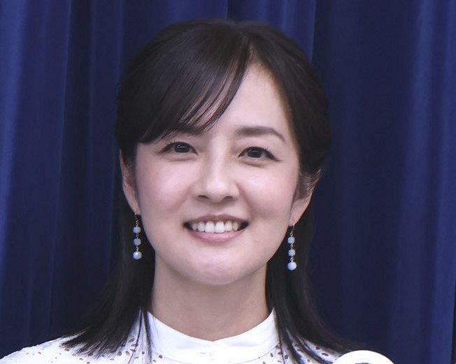 「あれ?で終了」「最後まちがえた」鈴木奈穂子アナ、まさかのミスで生放送終了 多部未華子も「ん?」と目線およぐ – 中日新聞Web 鈴木奈穂子アナ