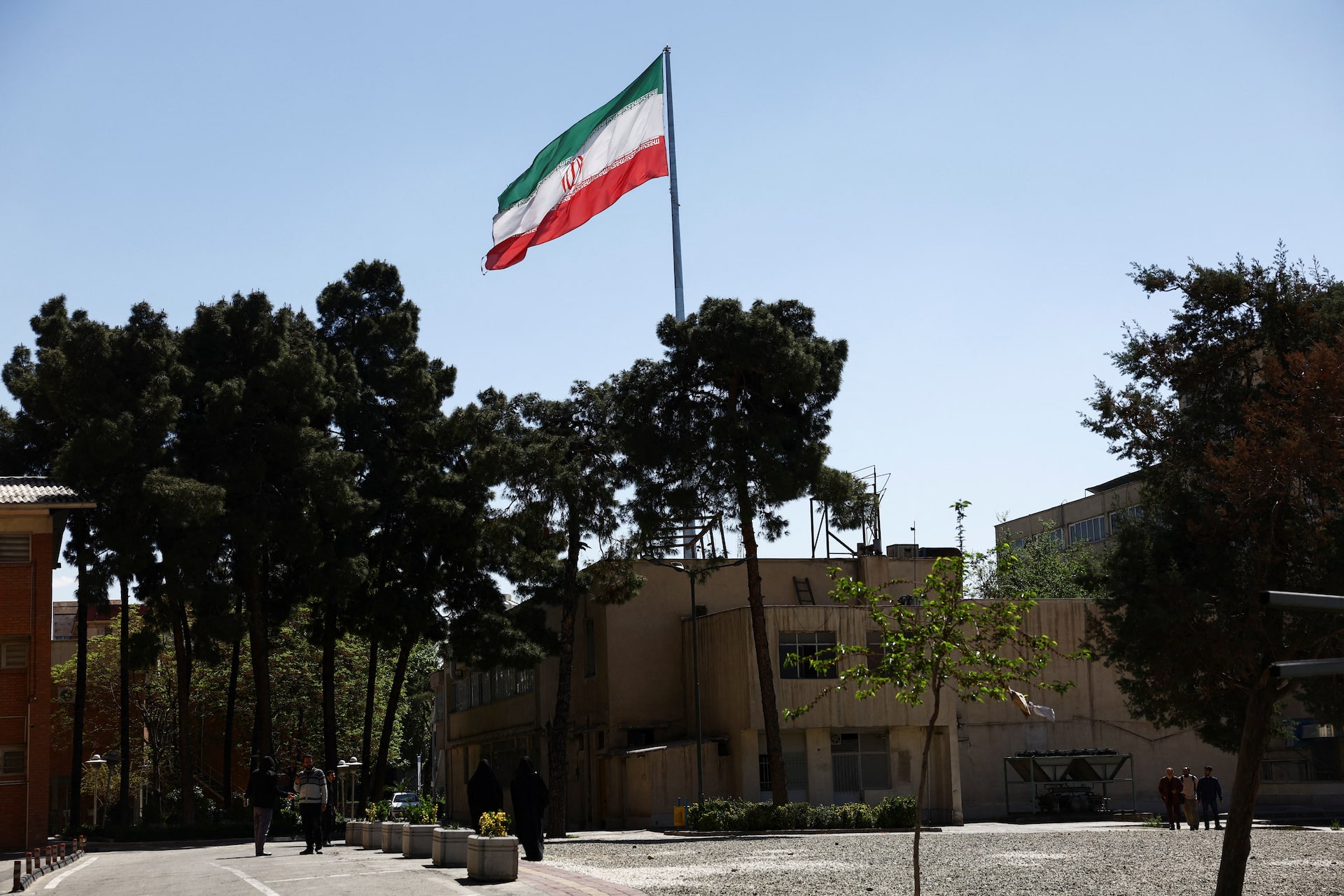 イラン、米との恒久的和平協議に前提条件設定　海峡通航料徴収を視野