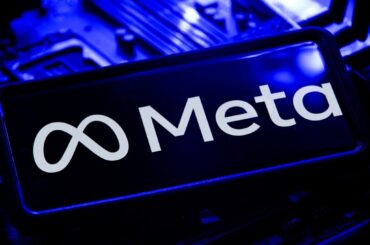 メタのCTOアンドリュー・ボズワースがLlama 4を「失望」と呼びますが、今後のAIモデルは「非常に良い見通し」を示していると述べる - Benzinga Japan