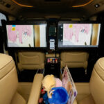 「ぼっち・ざ・ろっく！」自動運転タクシー乗ってみた。立体的な音と映像+香りで車内が没入体験空間に – AV Watch