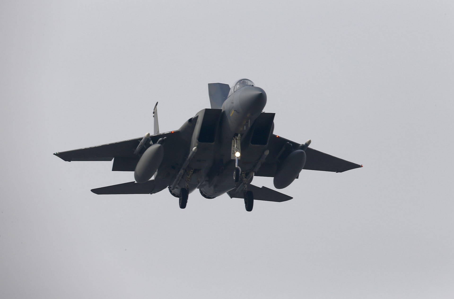 不明兵捜索、時間との戦い　イランの猛攻耐えた米軍救出作戦