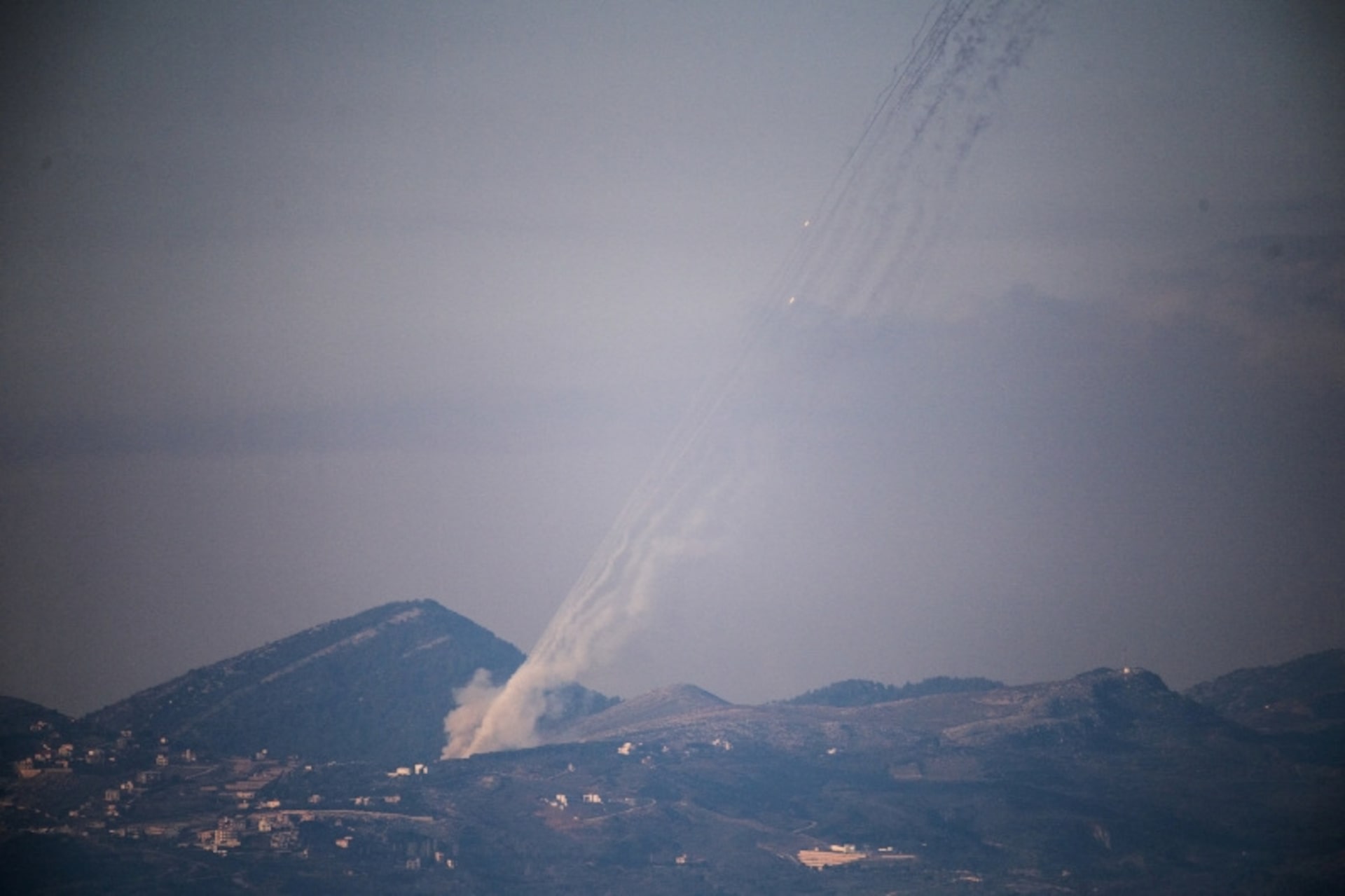 ヒズボラ、対イスラエル攻撃停止　停戦に関し公式見解表明の公算