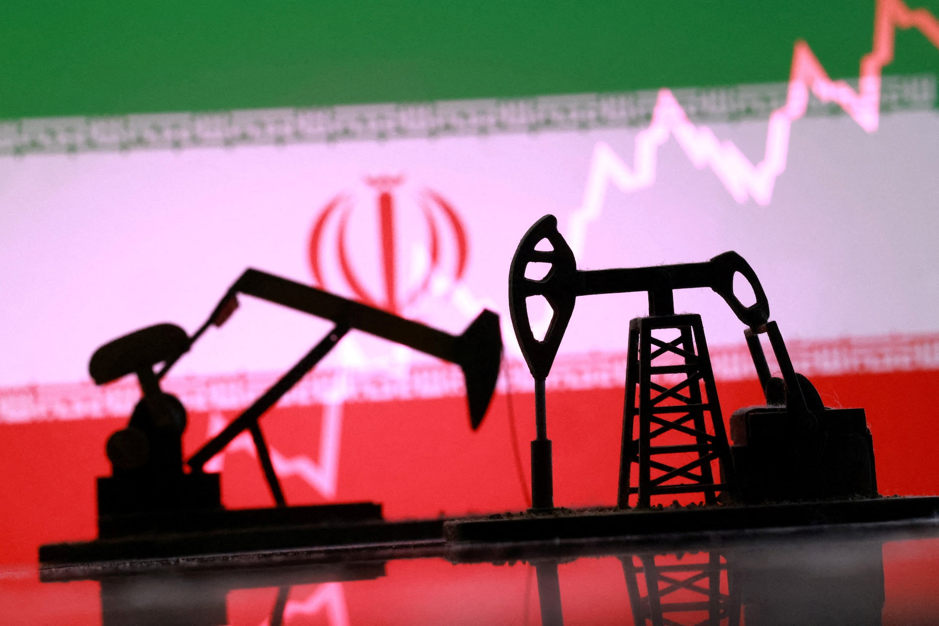 焦点：米撤退ならイランがエネルギー供給掌握へ、攻撃は「根本的誤算」か