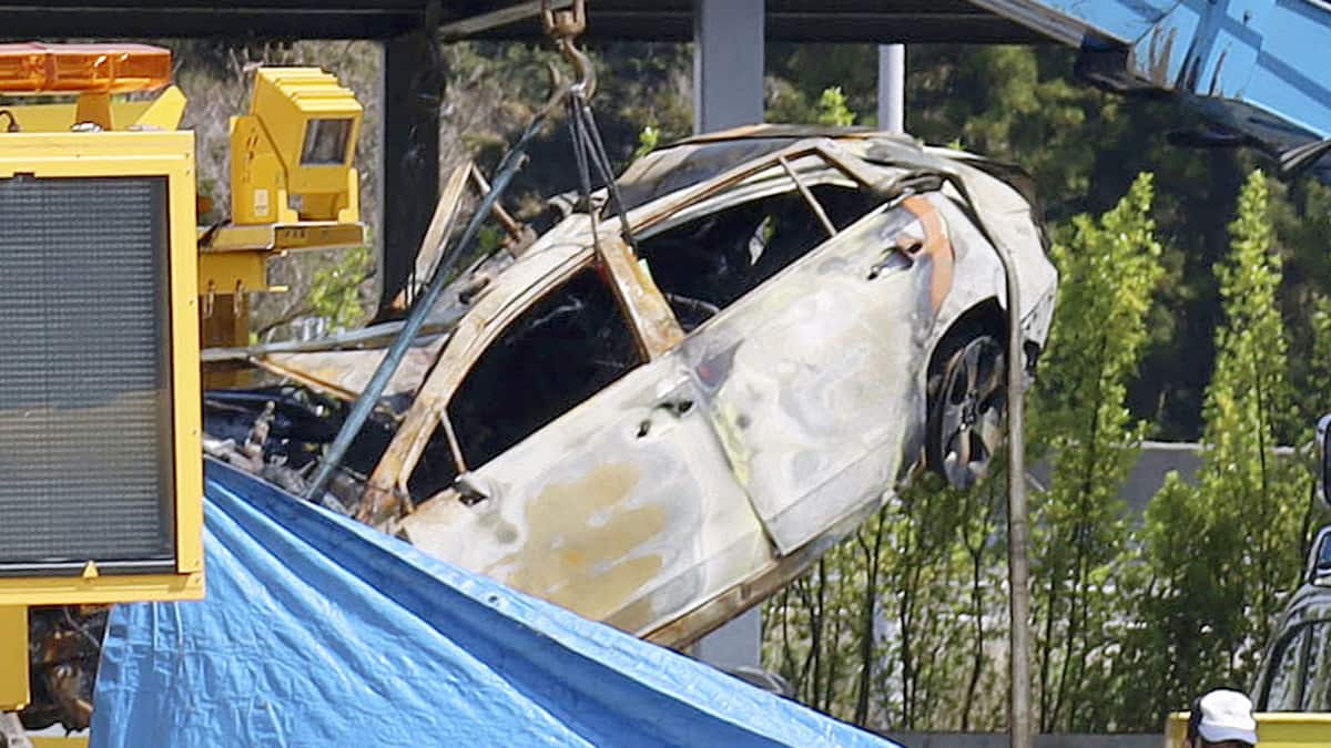 新名神事故で死亡6人は埼玉県草加市の男性と静岡県袋井市の一家5人 三重県警 – 産経ニュース 新名神事故で死亡6人は埼玉県草加市の男性と静岡県袋井市の一家5人 三重県警 - 産経ニュース