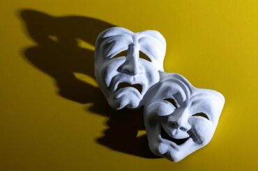 チャットボットはキャラクターを演じている--Anthropicがそれを危険だと指摘する理由 - ZDNET Japan