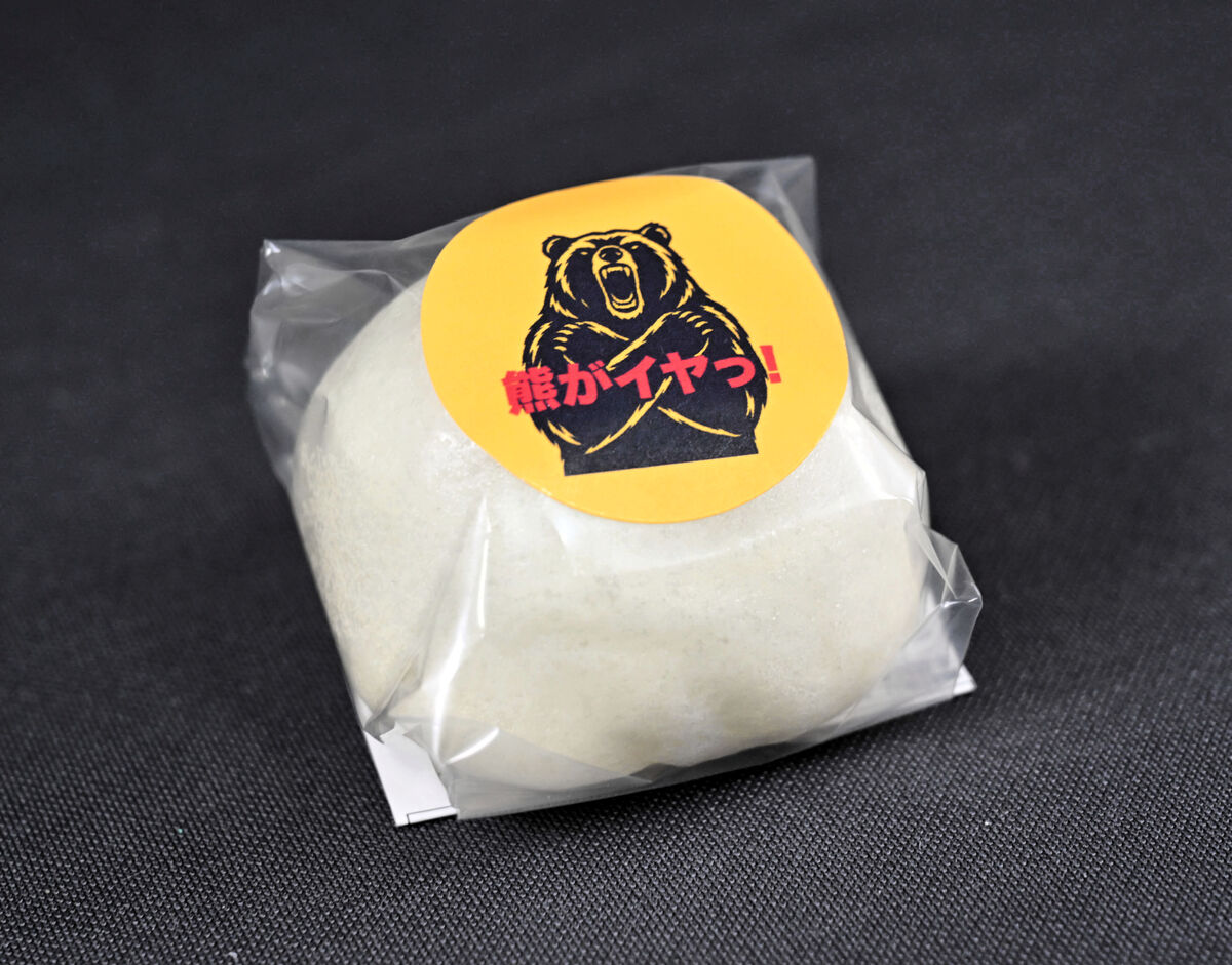 仙台の老舗和菓子店は「熊がイヤっ！」 中心部で出没相次ぐ熊への注意喚起に一役 - 河北新報オンライン