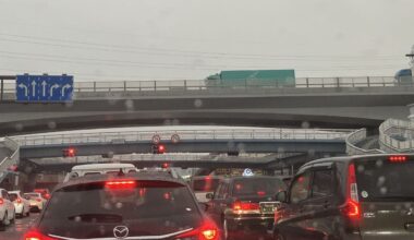 【速報】高松自動車道の上り線で軽トラックが横転 高松西ICー高松中央ICの間 通行止め 渋滞1km発生 本四高速・香川 - KSBニュース