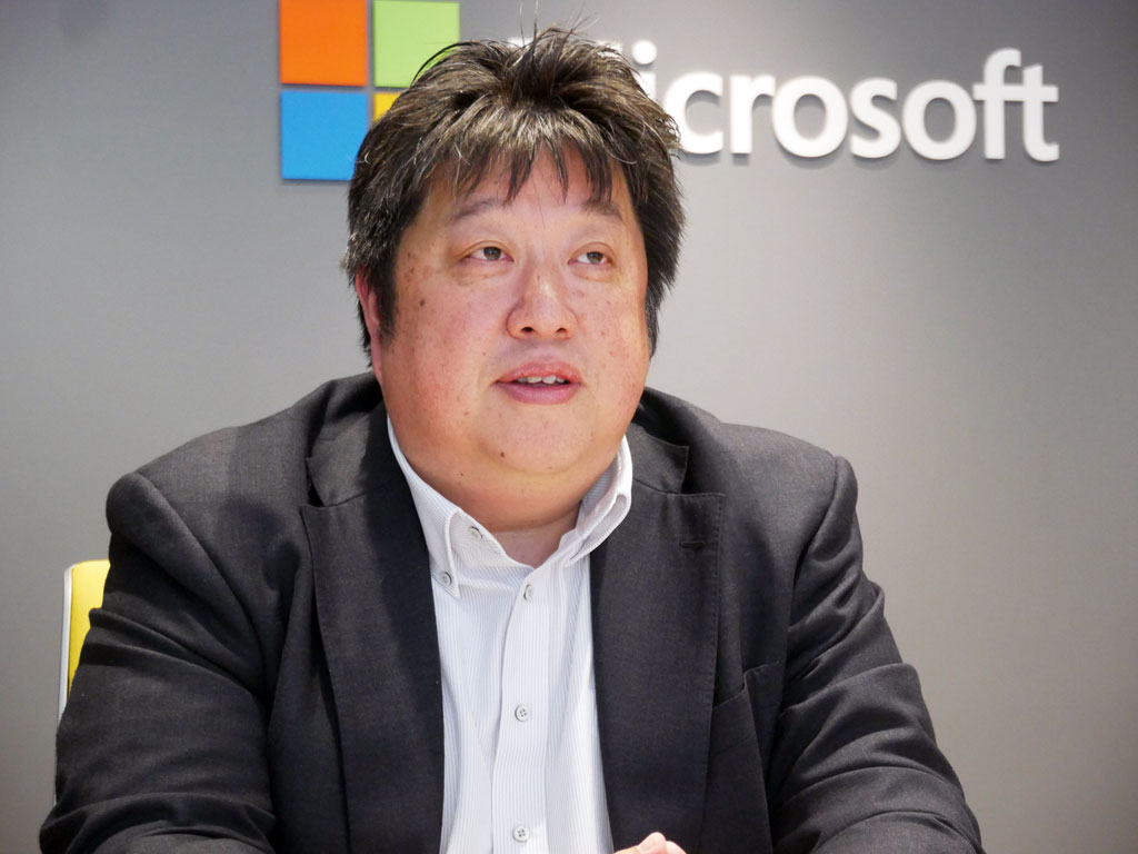 【大河原克行のクローズアップ！エンタープライズ】2026年はAI活用の「実行フェーズ」へ――日本マイクロソフト岡嵜禎氏が語る、全社規模の変革を支える新戦略 - クラウド Watch