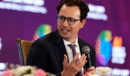 アンソロピックのAIは「夢を見る」…自己改善型エージェントの構築へ | Business Insider Japan