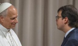 教皇レオ14世はアンソロピックに入社したわけではないが…ミーム拡散と「不吉な警告」 | Business Insider Japan