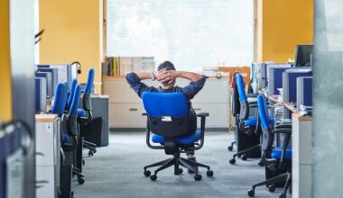 ChatGPTに1年後の「マネージャーの1日」をシミュレーションさせてみた…効率的だが不気味だった | Business Insider Japan