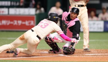 ホームスチールを成功させたソフトバンク・周東佑京【写真：栗木一考】