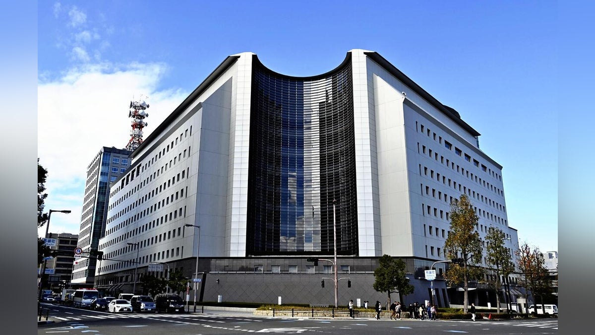 塾の教え子の英検で自身が替え玉受検、近大入試に利用し合格させた疑い…２人の顔の「加工写真」作成 - 読売新聞