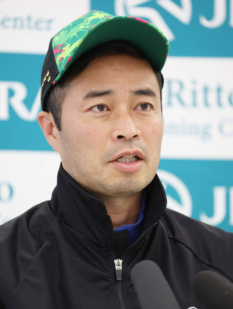 杉山晴調教師