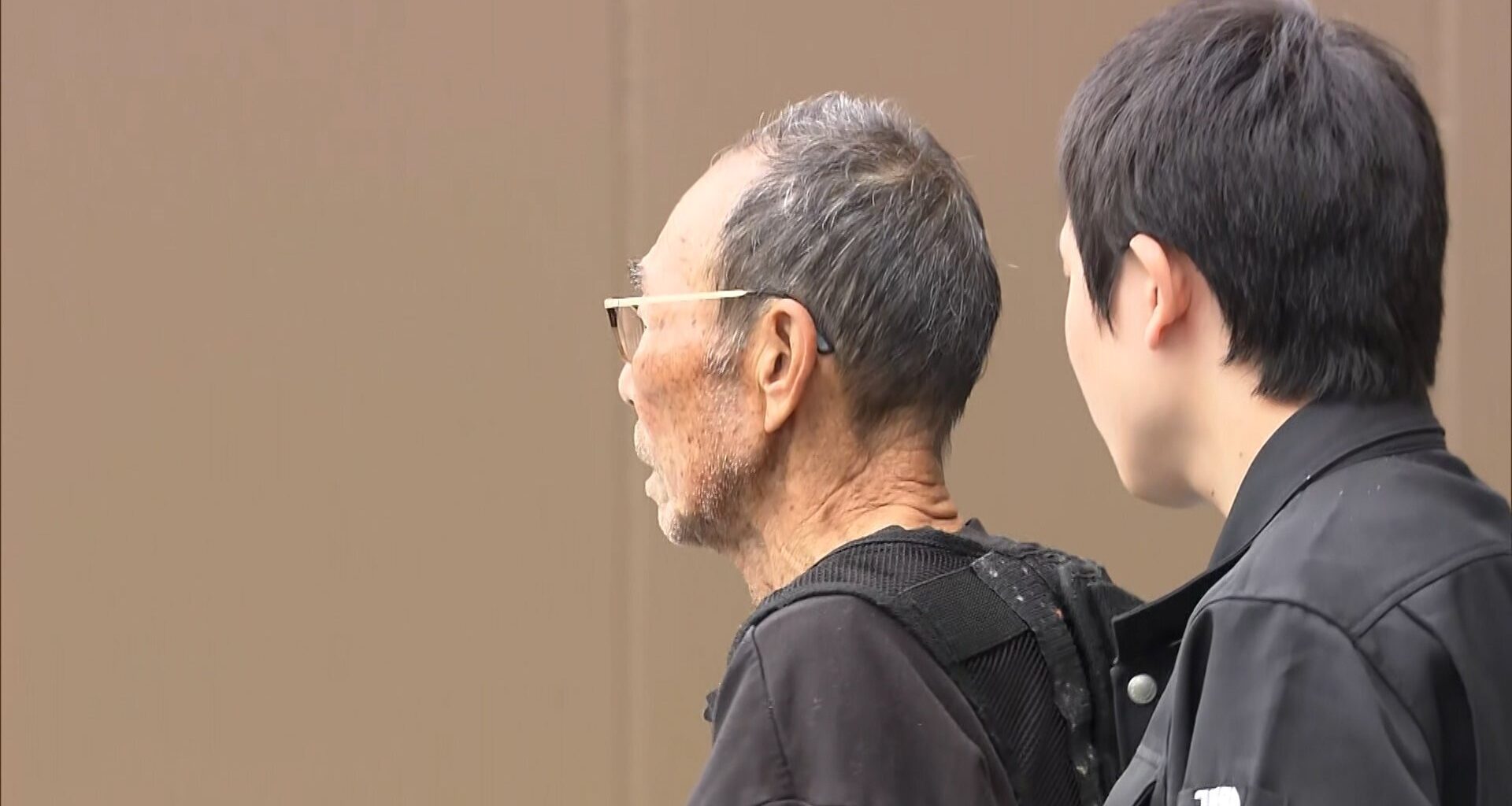 名古屋マイクロバスひき逃げ 「誰も悪い事なんかしてないのに…」被害者父親が悲痛な思い ドラレコに赤信号で交差点進入する様子（FNNプライムオンライン（フジテレビ系）） - Yahoo!ニュース