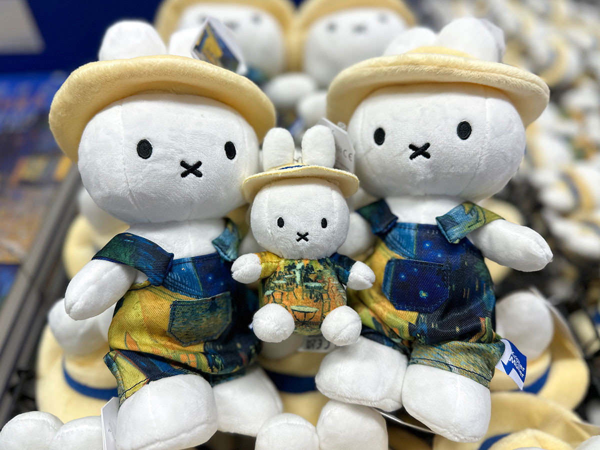 ゴッホの夜空を持ち帰る「大ゴッホ展 夜のカフェテラス」（グッズ） - アイエム［インターネットミュージアム］