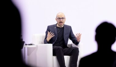 デミス・ハサビス、AI時代の“開発者不要論”に異議 | WIRED.jp
